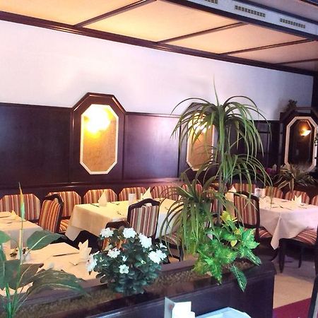 ארפורט Mullers Hotel & Restaurant מראה חיצוני תמונה